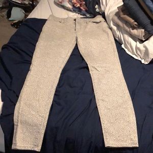 Patterned skinny jeans